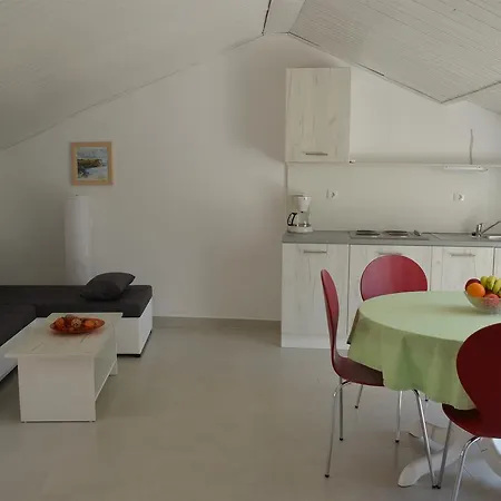 Apartment Petar Draga Bascanska