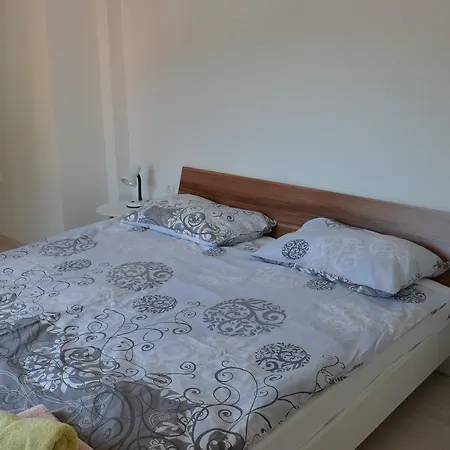 Apartment Petar Draga Bascanska